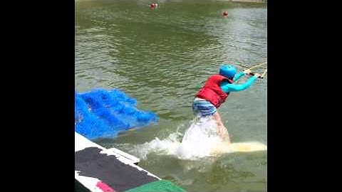 Wakeboarding epic fail compilation😜