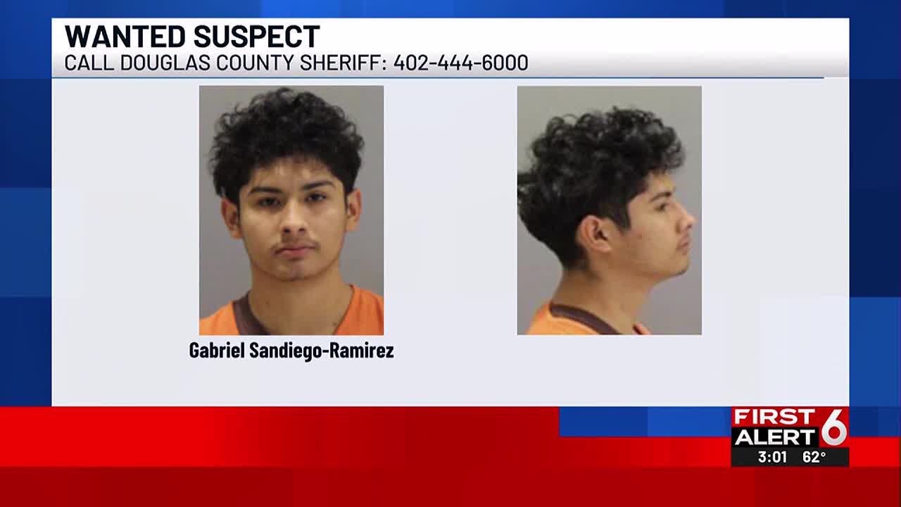 Douglas County Sheriff looking for fugitive - YouTube