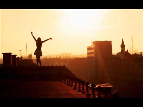 მზე რომ ანათებს