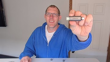 Anker 2-in-1 USB-C and USB 3.0 Card Reader