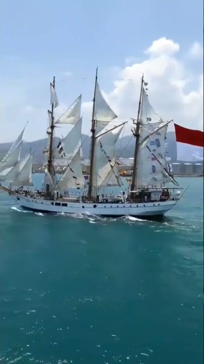 HUT TNI DAN KAPAL KRI DEWARUCI SANG LEGENDA PENAKLUK DUNIA #Shorts