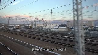 しなの鉄道115系S9編成「台鉄色」運用339M車窓から、215系NL-2編成が廃車置場へ移動していた、長野総合車両センター。