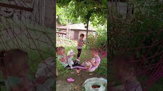 Üçlü Bir Arada Resimi