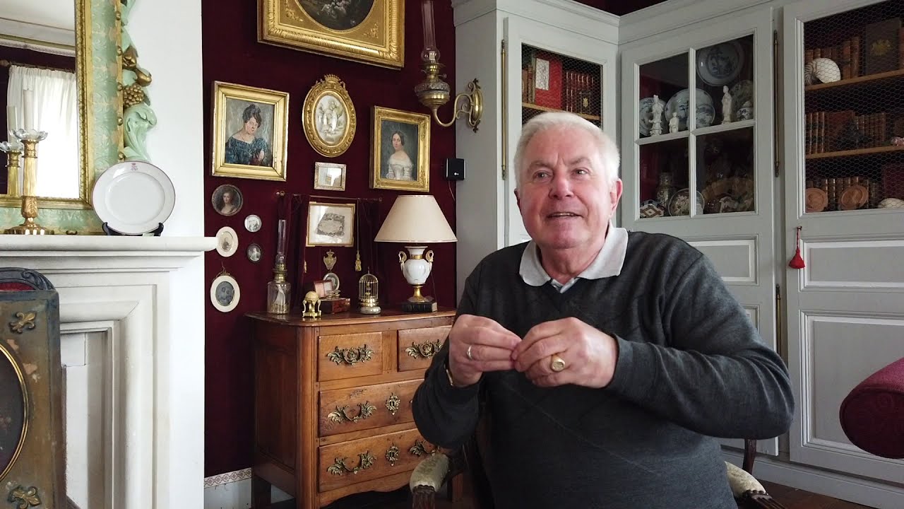 UN CHÂTEAU (PRESQU') HANTÉ - La Montchevalleraie (Reportage)