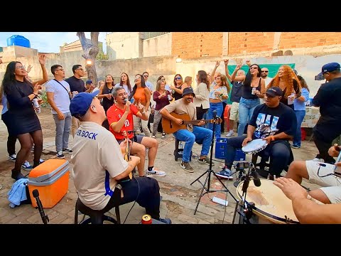 Pagode no Churrasco - Madalena / Saudades da Amélia / Estrela da Paz / Vou Festejar / Vai Dar Certo