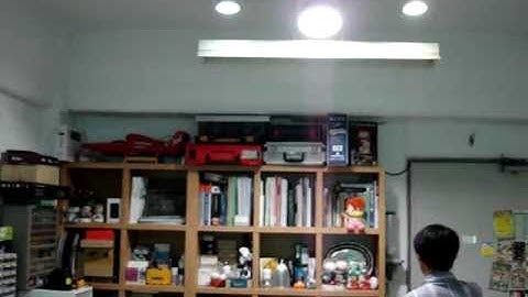 Emergency light bulb usage and features lumicare 60W.