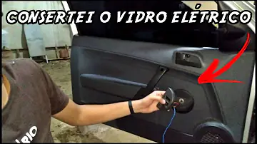 Tem como subir o vidro elétrico manualmente?