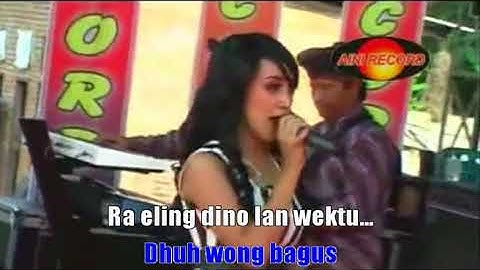 LUNGITING ASMORO#RINA AMELIA#INDONESIA#LEFT
