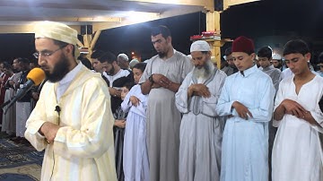 القارئ المهندس عبد المنعم بلكعوط يؤم المصلين بمصلى حي الانبعاث بمدينة سلا