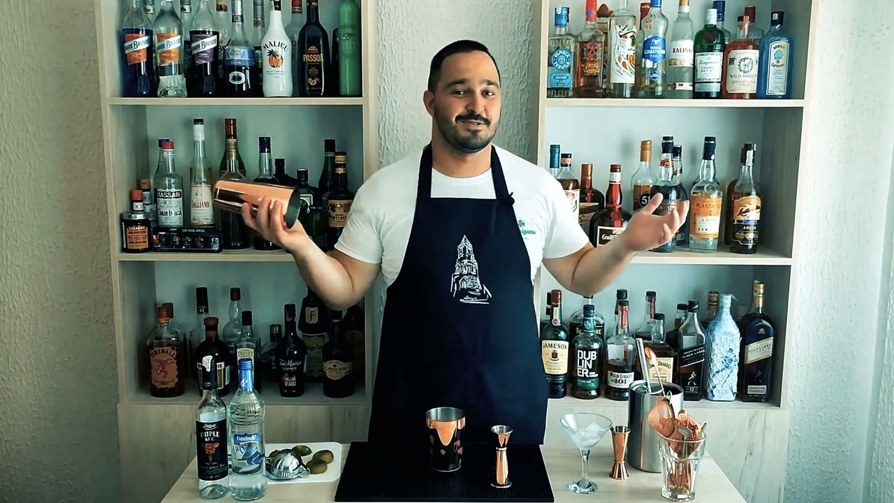 Classic Kick Mastering the Kamikaze Cocktail |  Recipes with alcohol | Perfect  mix