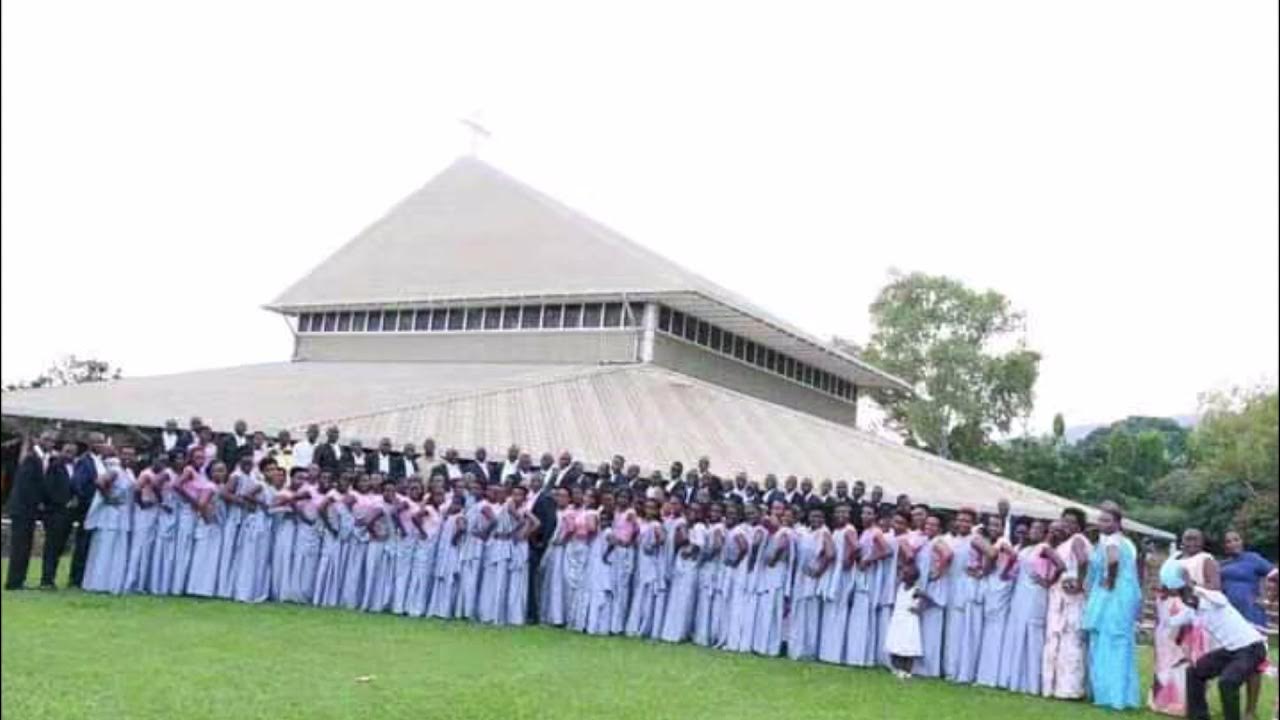 TURAKWAMBAZA MARIA TURAGUSHIMAGIZA CHORALE SAINTE FAMILLE MONT SION