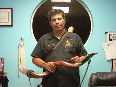 THE WATCHMEN SHOFAR MINISTRIES Predica Exhortacion del Shofar , Preaching on The Shofar