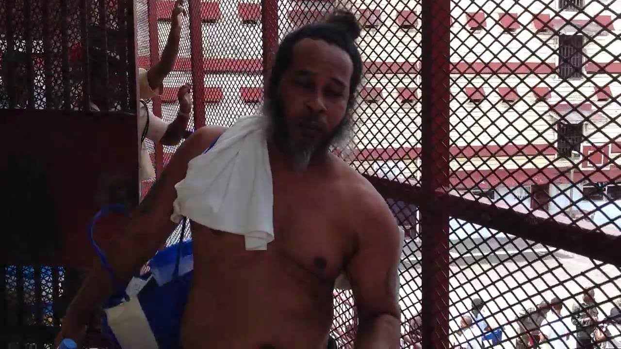 Part 1 - Raw Video: Inmates Set Fire to Georgetown Prison March 03, 2016