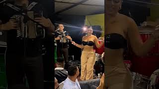 A Ella Le Llaman La Poderosa #shortvideos #rd #viral #rd #shorts #viralvideo #merenguetipico #dj