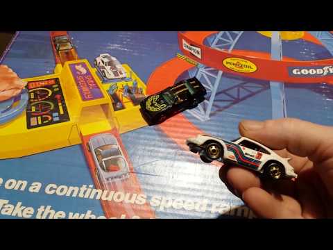 hot wheels spiral speedway track set