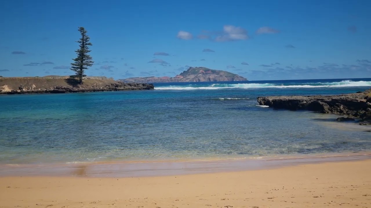 Emily Bay - Norfolk Island- in 8K
