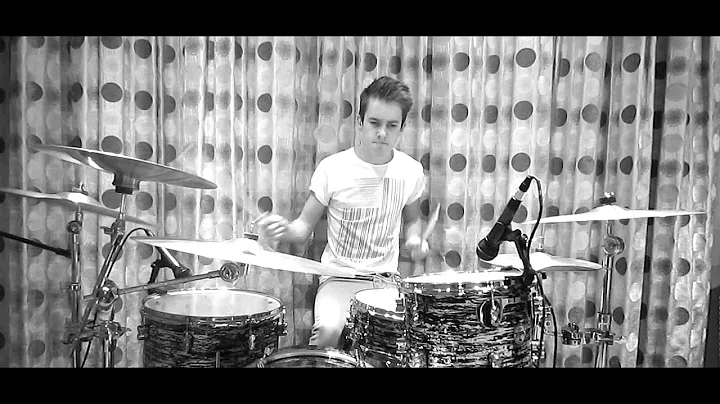 Anesthetist-Ente...  Shakari-Lawrence Barker- Drum...