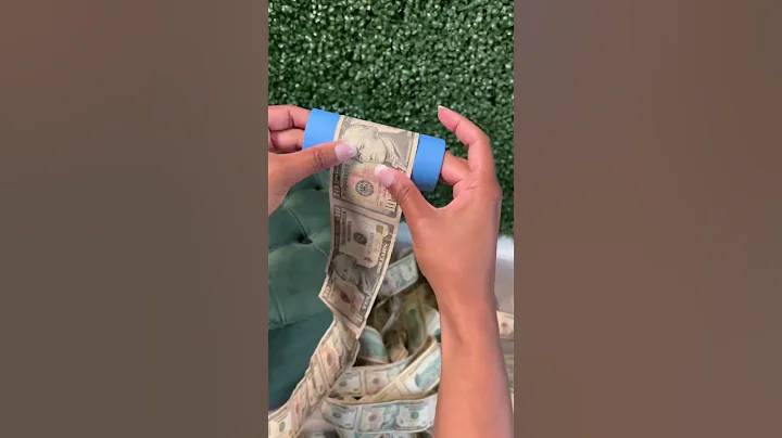 DIY Money Gift Box • Full tutorial on my YouTube channel #youtubeshorts #viralcrafts #birthdaygift