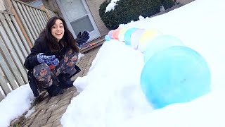 BOLÕES DE GELO COLORIDOS ★ Decorando Neve com Arco-Íris Congelado na Minha Casa | Inverno no Canadá