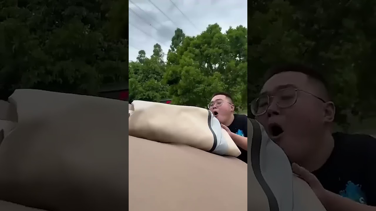 Inflatable Built-in Sunfroof Beach Camping House 