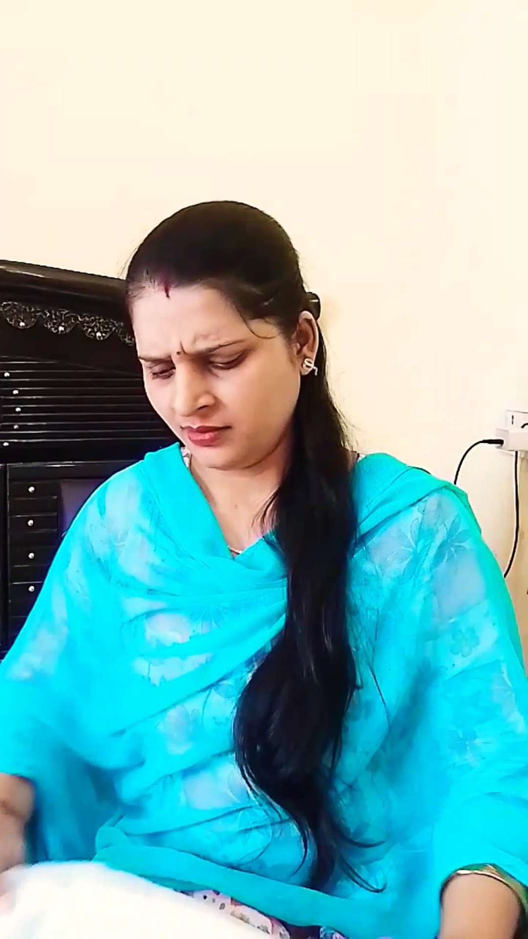 कुंभ की सुरक्षा से नाराज़ हुए पति  #comedy #kumbh #husbandwifecomedy #jokes #trandingshorts #youtube