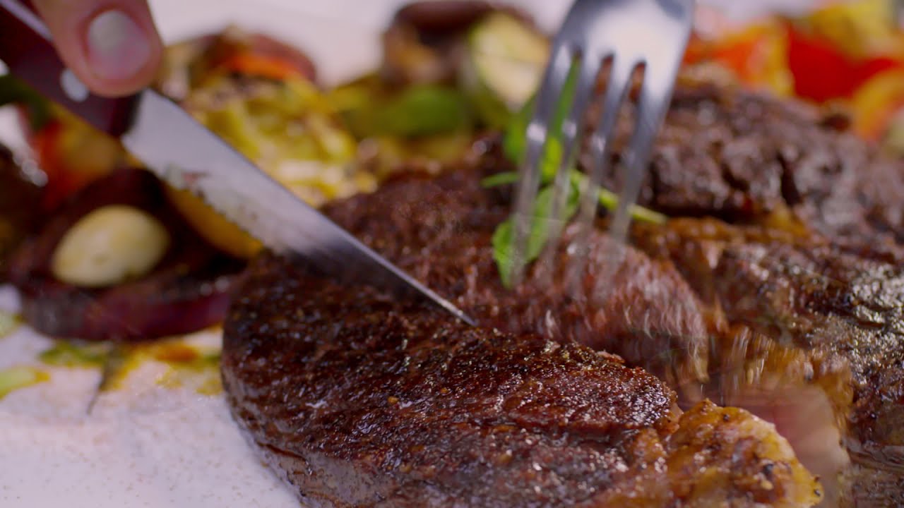 Grassfed Beef:  Whispering Meadows raises premium, all-natural beef on organic pastures in Ontario