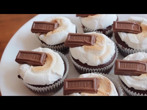 S'mores Cupcakes | SweetTreats
