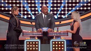 Celebrity Family Feud Sneak Peek, Khloe and Kim Meet At Podium