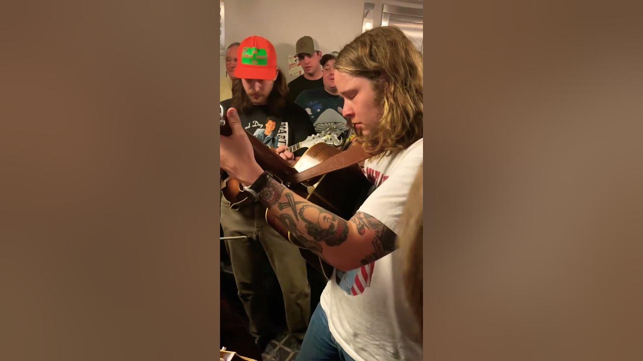 That Good Ol’ Mountain Dew! Jarrod Walker, Billy Strings SPBGMA 2022 🤠🎶🤘🏼 #community #jam #bmfs