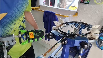 Review đan căng lưới vợt Yonex Astrox 88D, dùng cước BG65Ti. Mức căng 11kg, chốt 2 nút dây dọc
