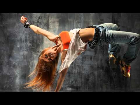 BREAK DANCE - ESONE - B-BOY ELEMENTS - BEATTLE OF THE YEAR -