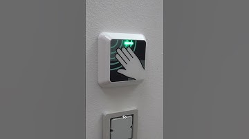 The Scary Truth About Public Wi-Fi: How Hackers Can Steal Your Data! 😱📶