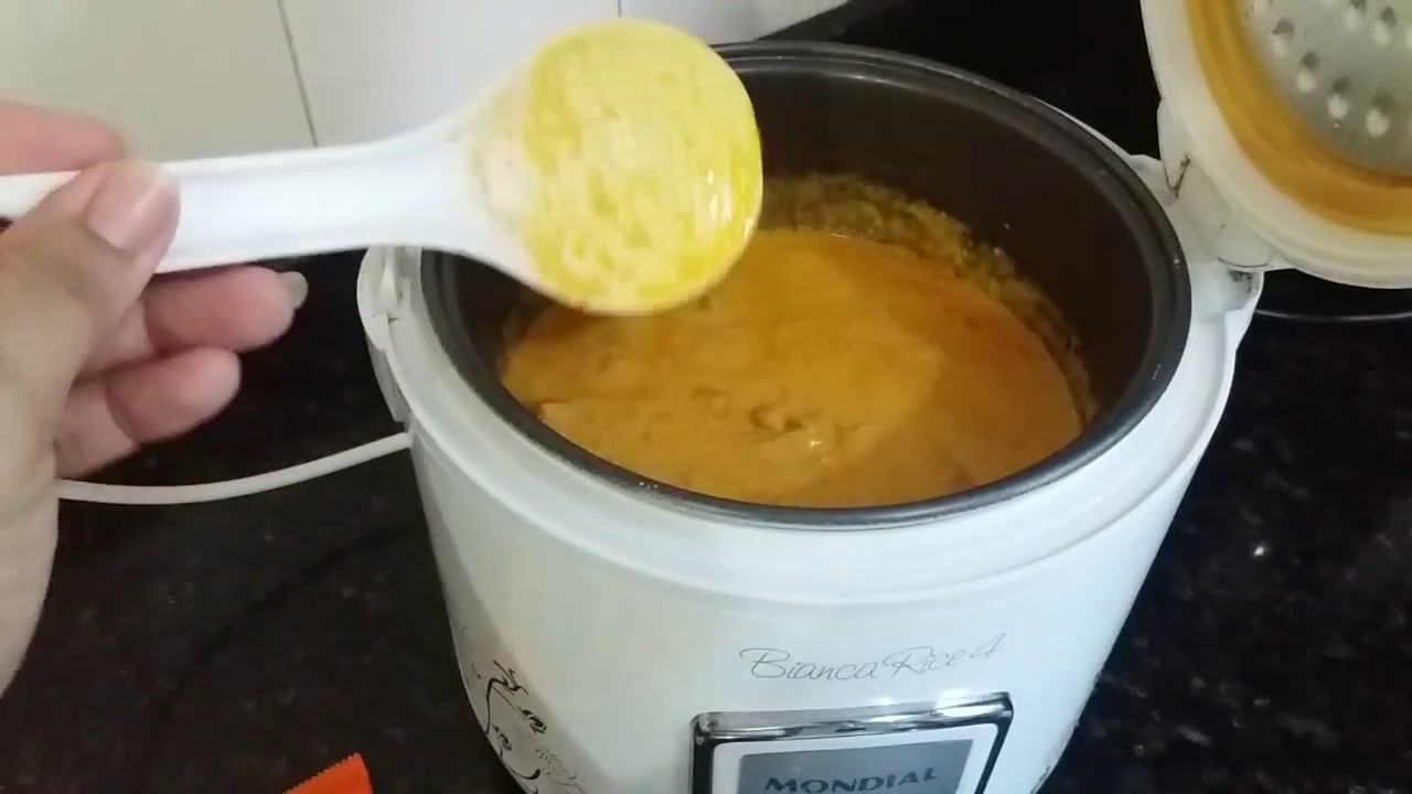 COZINHANDO ESTROGONOFE NA PANELA ELÉTRICA DE ARROZ