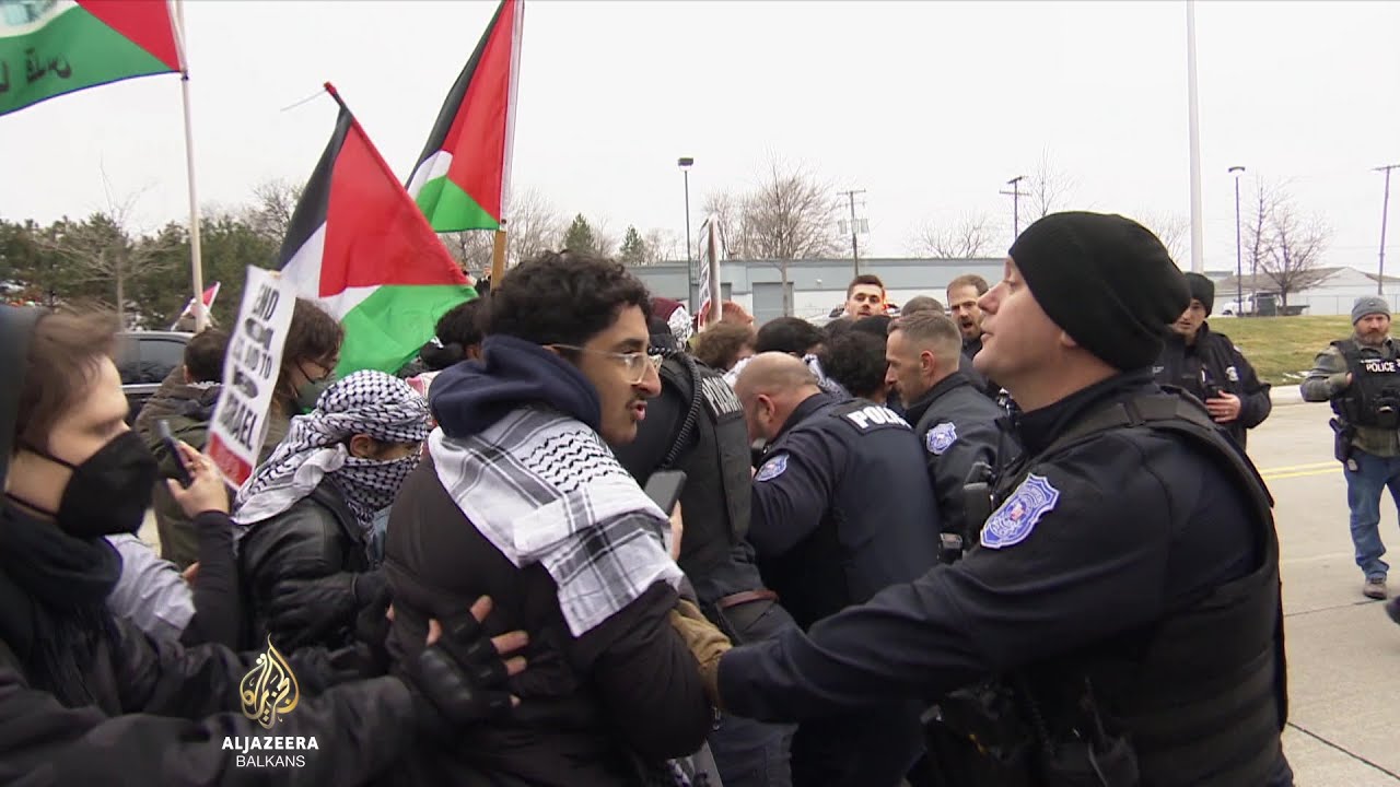 منعت شرطة ميشيغان نشطاء مؤيدين للفلسطينيين من الاقتراب من بايدن