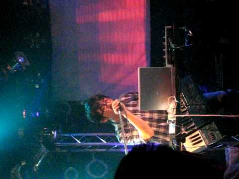 Obejrzyj FQTQ LIVE!! w YouTube Obejrzyj FQTQ LIVE!! w YouTube