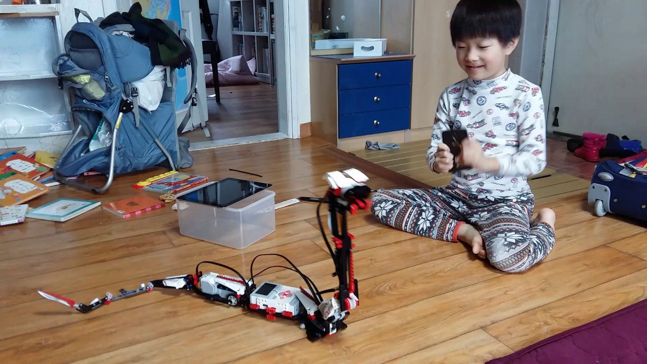 마인드스톰 뱀로봇1 -R3PTAR - YouTube