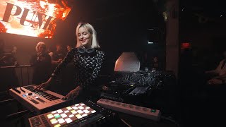 Download Lagu Leena Punks HESTEA Live at E1 MP3