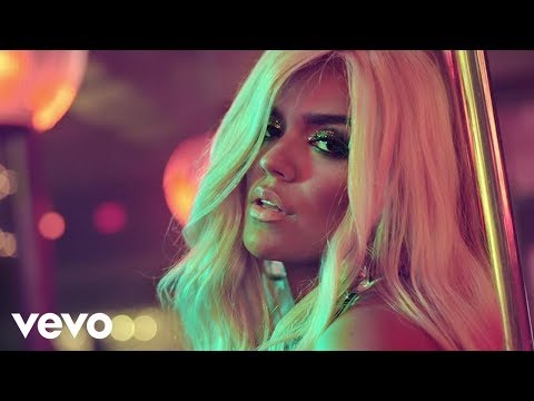 Karol G, Cosculluela - La Dama (Official Video)