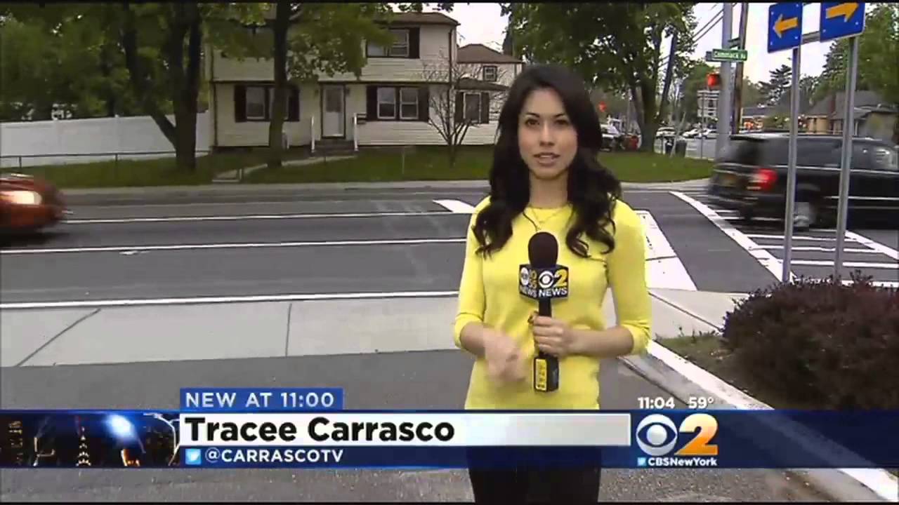 Stranger Rescues Kids As Car Rolls Into Traffic