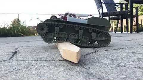 1/16 RC M5A1 Stuart tank conversion - suspension test