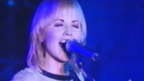 The Cranberries - Waltzing Back (Hamburg 1999)