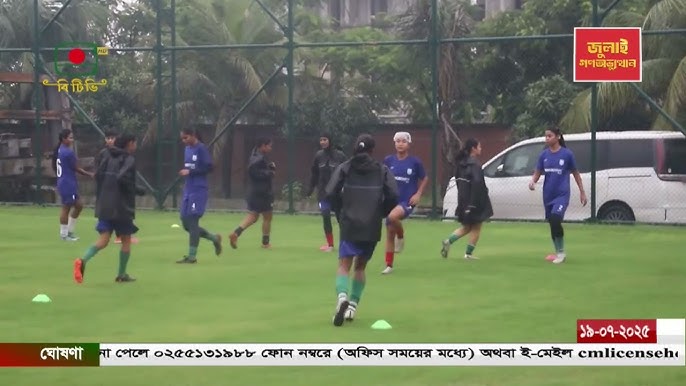 U tiz chokib qizni yalaydi