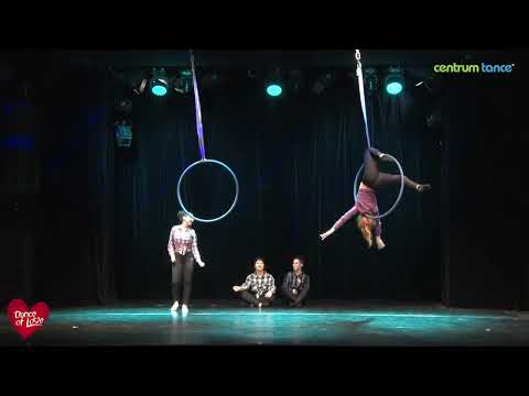 Odpolední show: Aerial