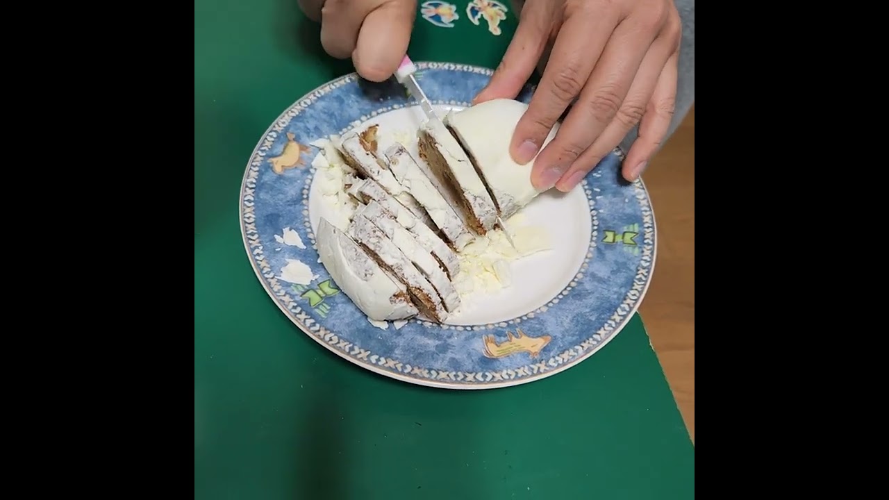 주말 조식ㅡ성심당 스톨렌(슈톨렌), 송사부 도너츠, 드립커피