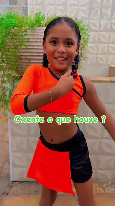 Alice l Dance #dancinha #apresentação #chocolatecake #trend #dance #chocolate #feliz #dancer #beija