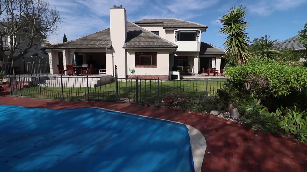 4 Bedroom House For Sale in Claremont, Cape Town, South