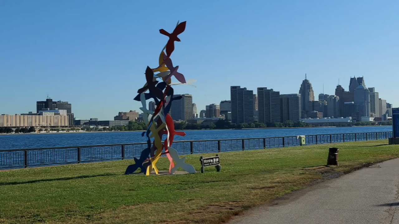 ROADTRIP | Riverfront, Windsor Ontario YQG | Ontario Park