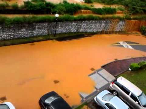 靜宜大學後山土石流