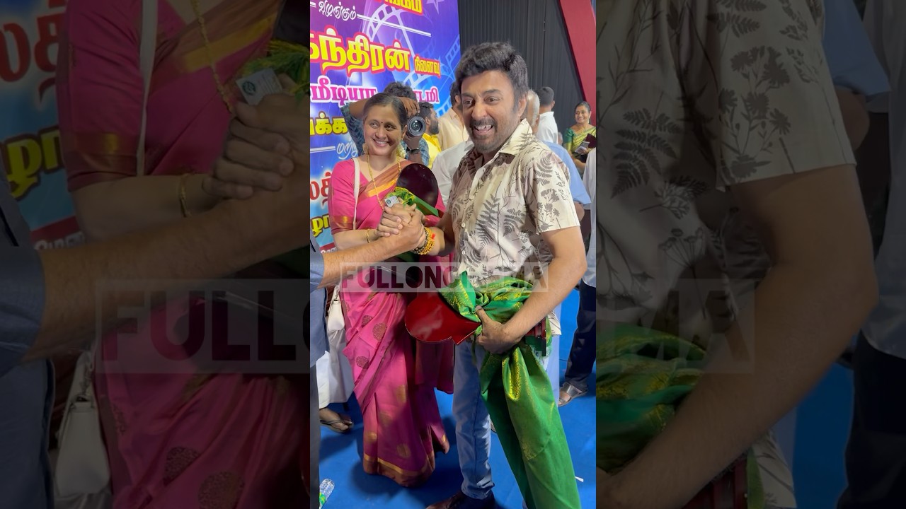 விழுந்து விழுந்து சிரித்த மோகன் 