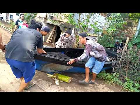 Video: Paano Mag-attach Ng Motor Sa Isang Bangka